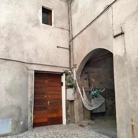 Casa Storta - Cycle Garage Con Biciclette * Pisogne